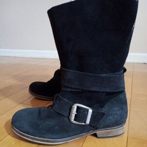 MTNG black suede Sherpa lined moto boots women's size 38